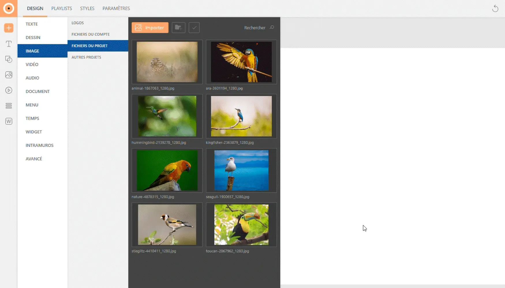 Insérer plusieurs médias en les glissant-déposant