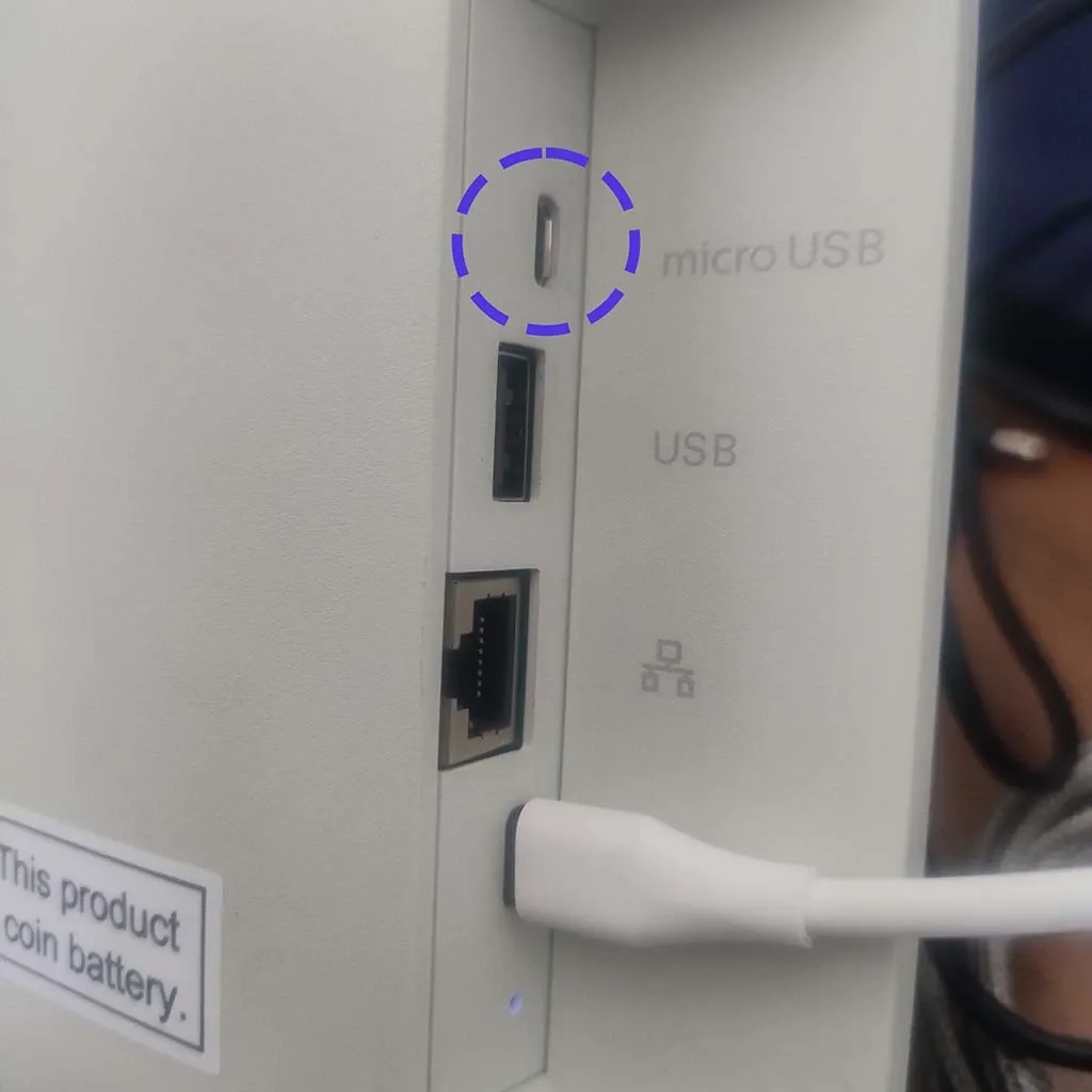 Ports de l'écran e-paper Philips 13BDL4150IW